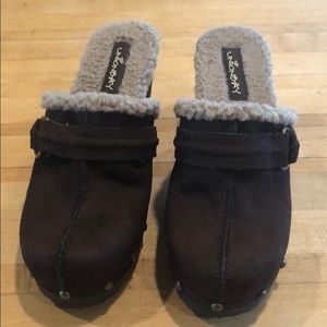 1 Pair UnionBay Mules Size 9M